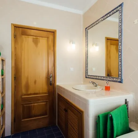 Lahoulou House Prázdninový dům *